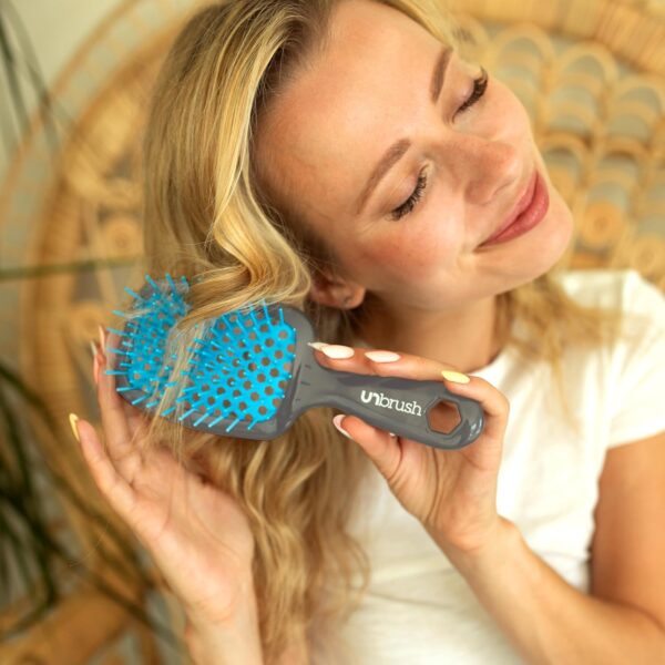 FHI Heat UNbrush Detangling Brush for Pain-Free Brushing on All Wet or Dry Hair Types — Durable DuoFlex Anti-Static Bristles, Lightweight Handle, Vented Hair Brush - Image 9